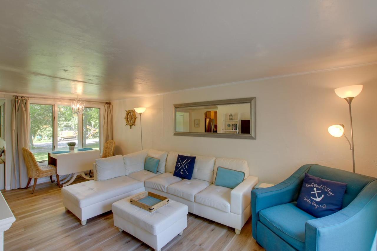 Updated Home With Deck 2 Mi To Sister Bay Beach! Luaran gambar