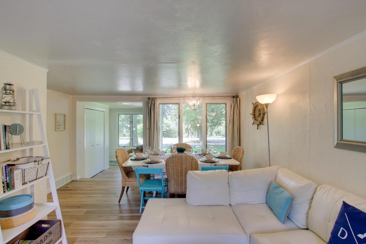 Updated Home With Deck 2 Mi To Sister Bay Beach! Luaran gambar