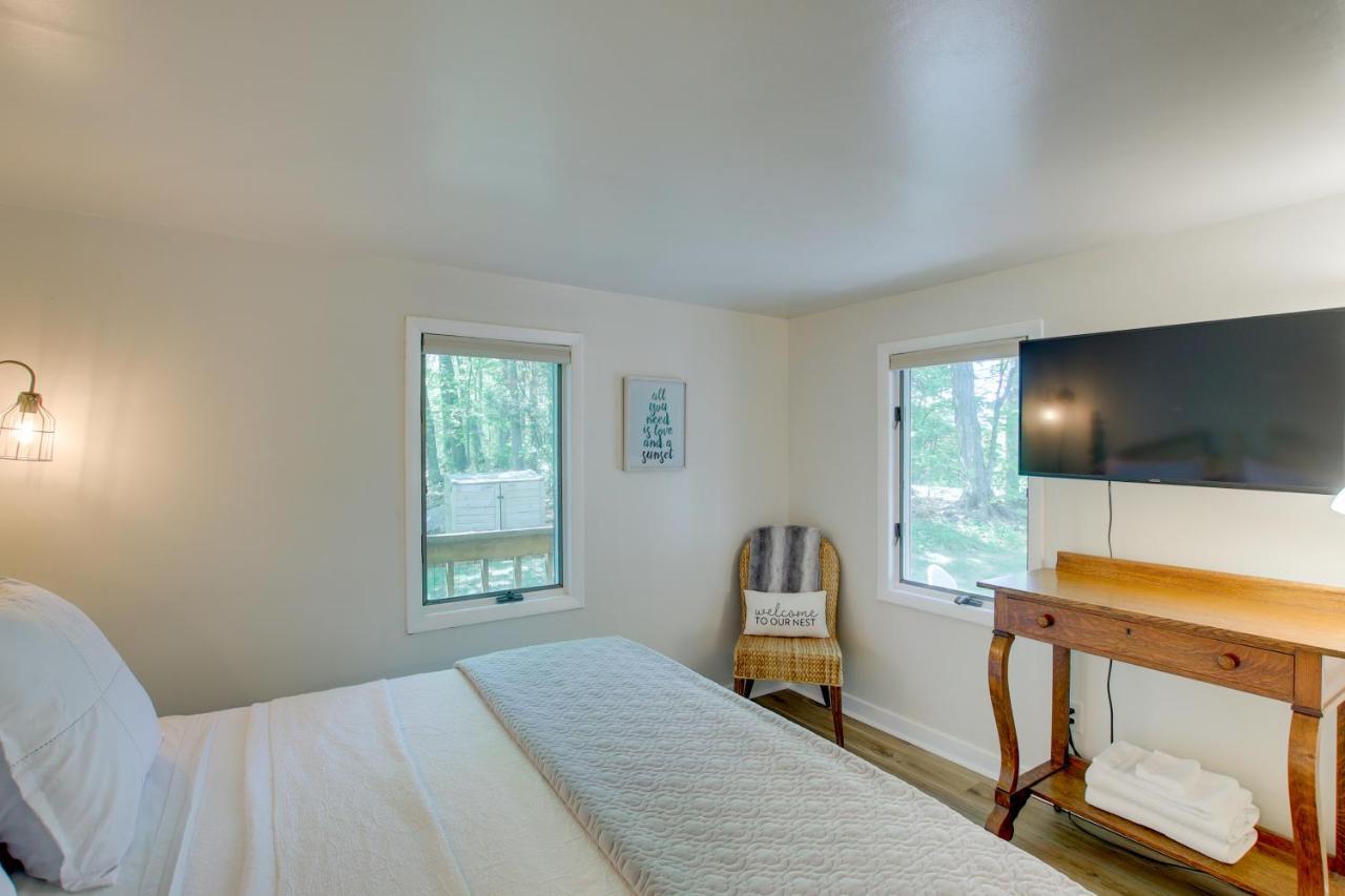 Updated Home With Deck 2 Mi To Sister Bay Beach! Luaran gambar