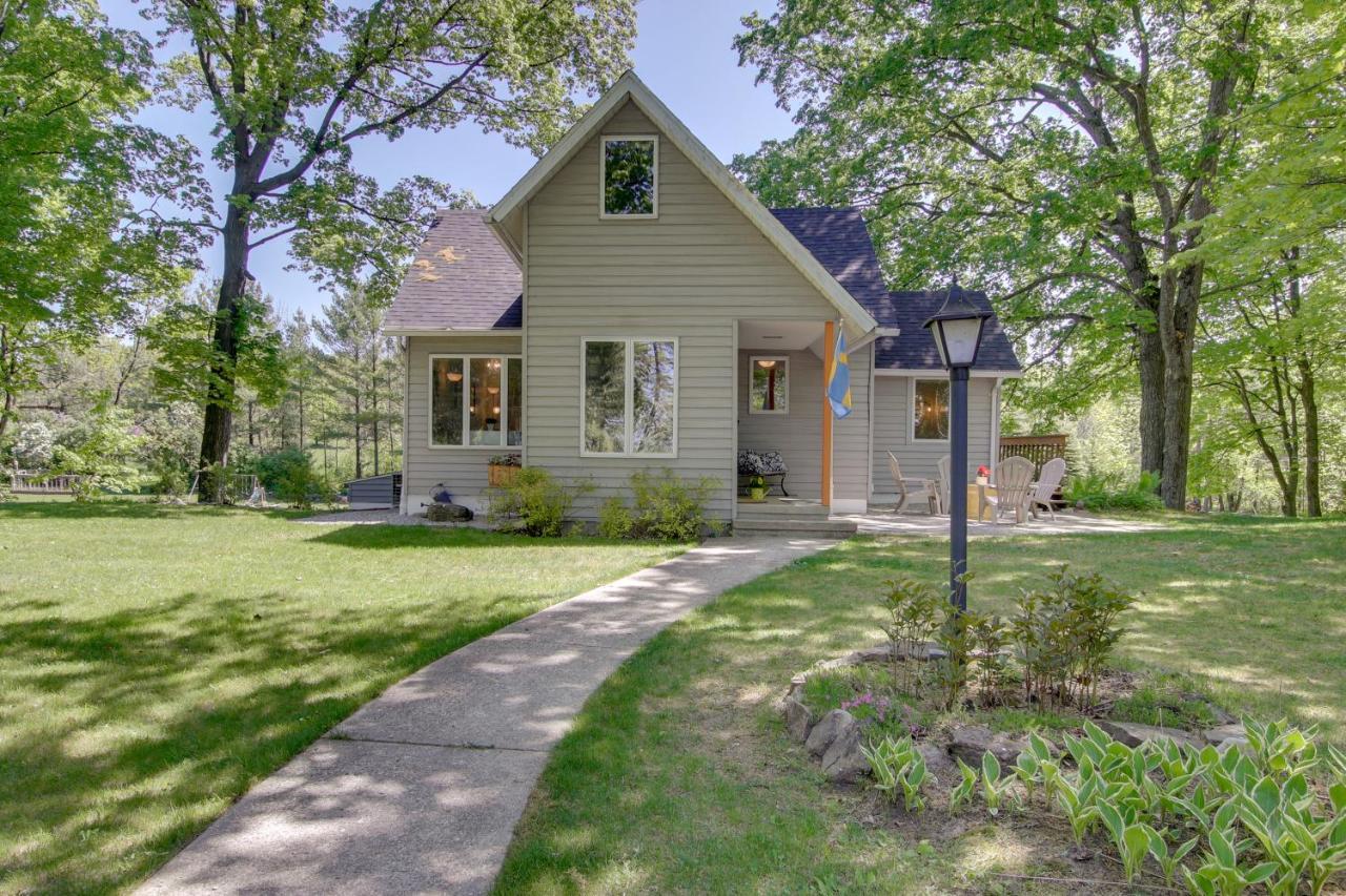 Updated Home With Deck 2 Mi To Sister Bay Beach! Luaran gambar
